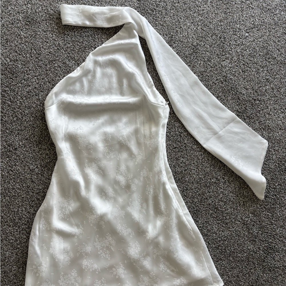 Lucy in the Sky White Floral One-Shoulder Dress